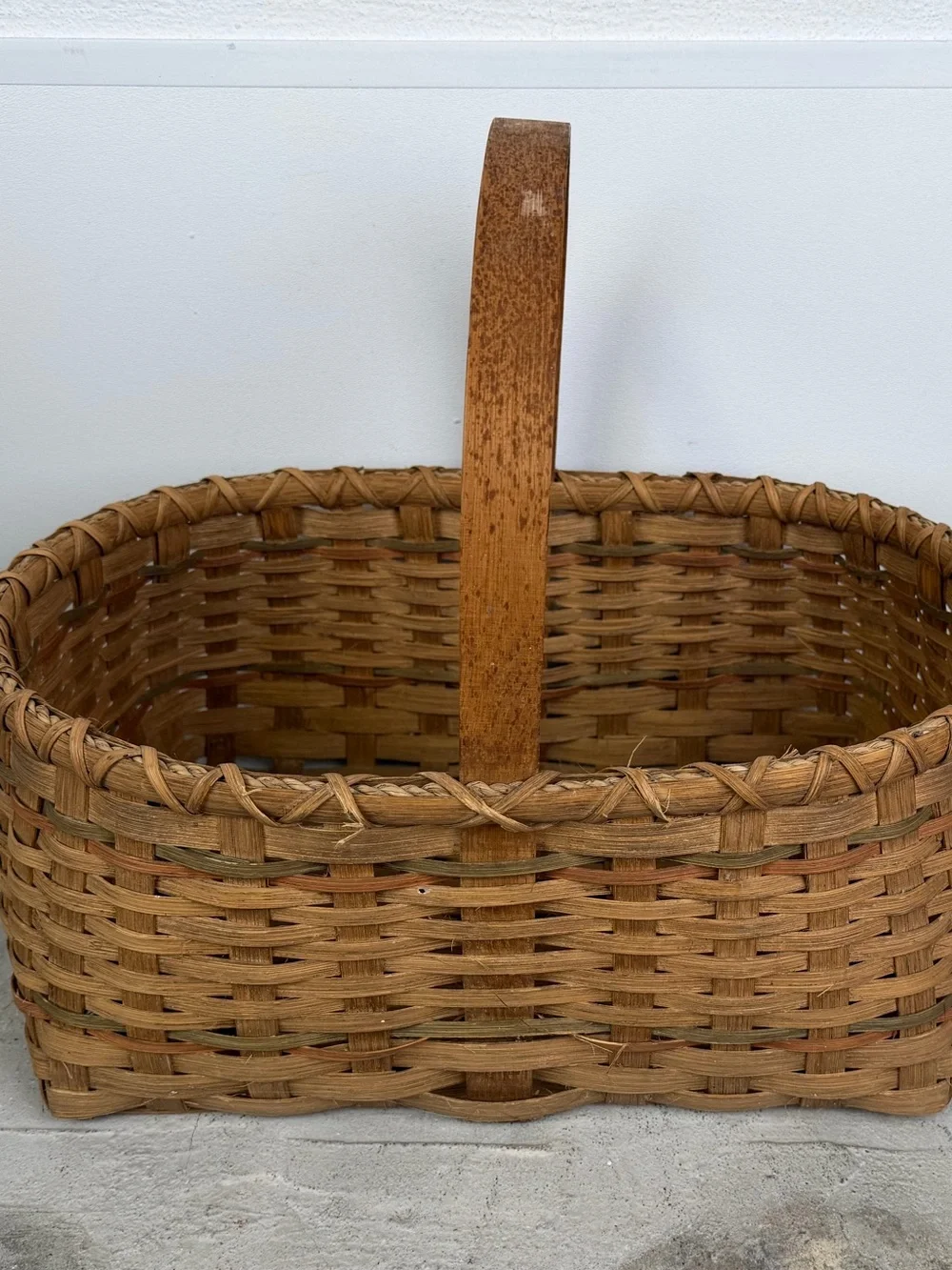 Vintage 1970-1980’s Woven Rustic Wicker Market Basket Large Oval Single Handle